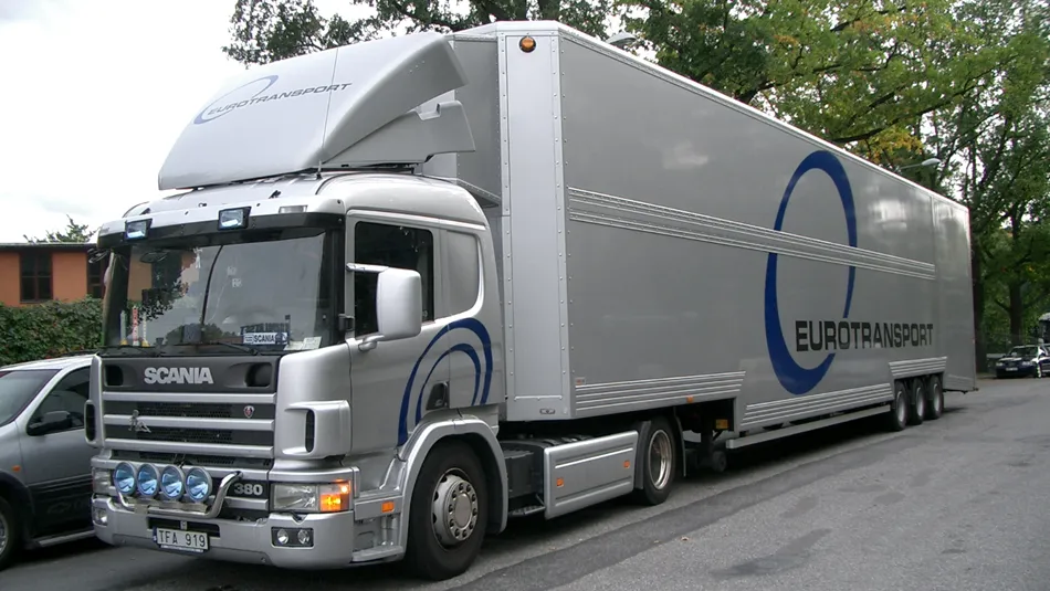 täckt lastbil et 2025